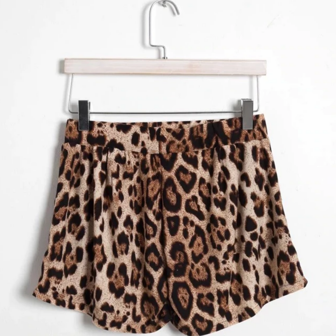 Women's Spring/Summer Casual High-Waist Leopard Loose Shorts