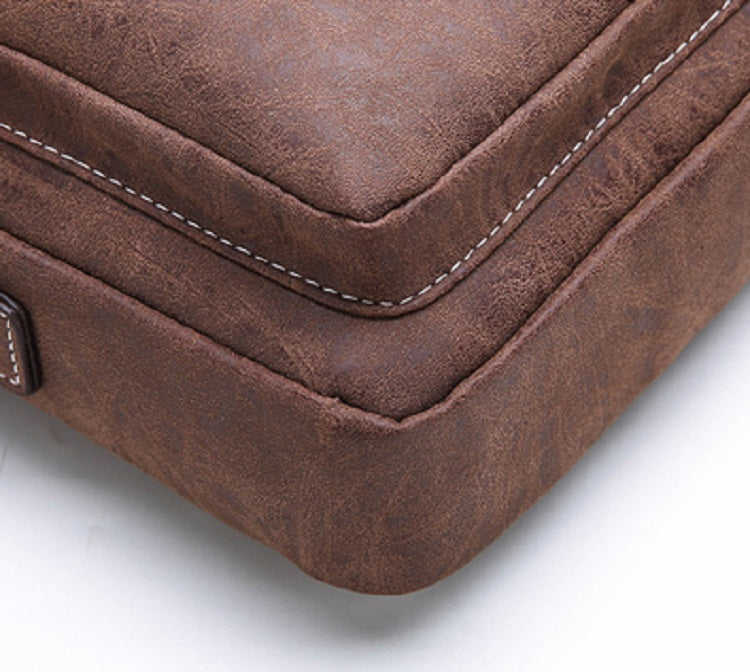 Men's Leather Shoulder Bag With Fastener