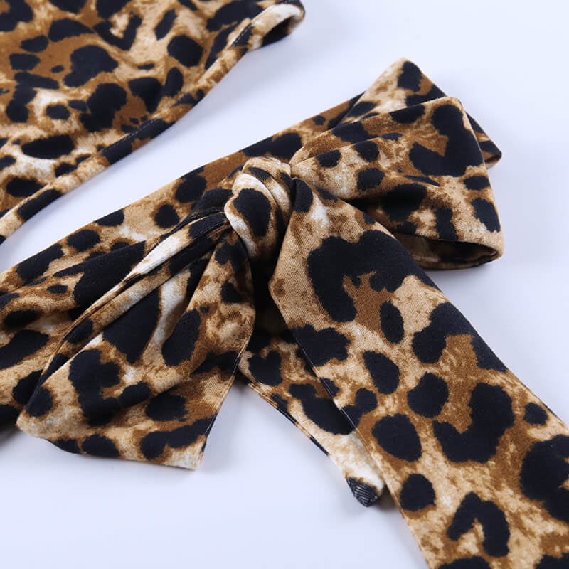 Women's One Sleeve Elastic Slim Crop Top With Leopard Print