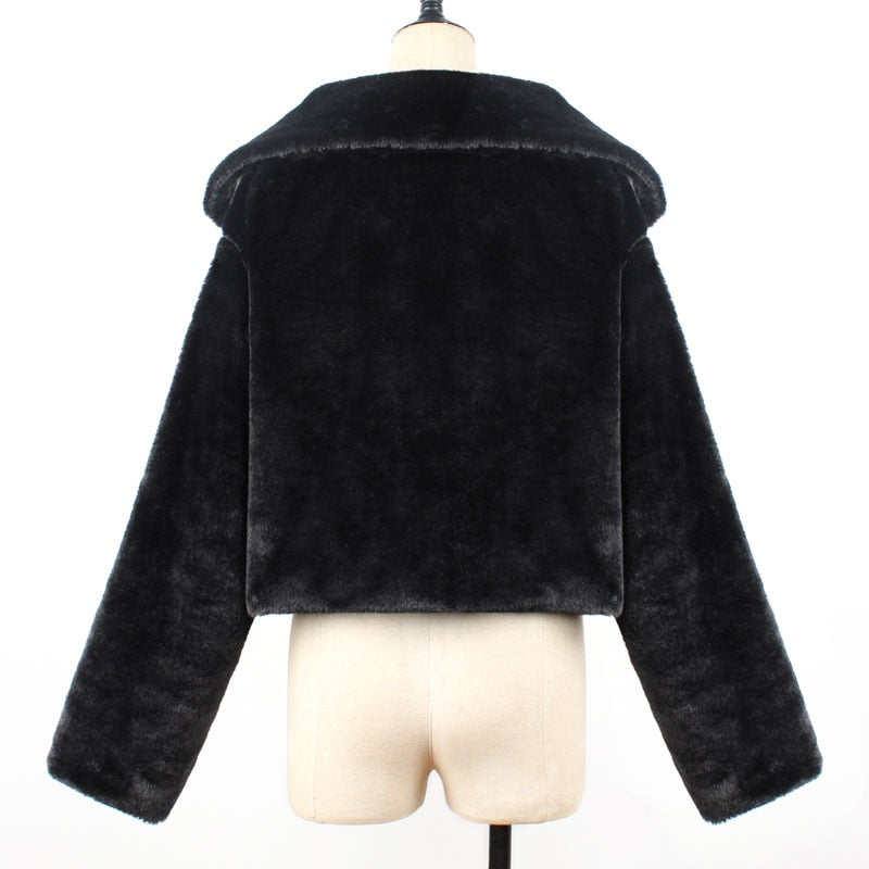 Women's Autumn/Winter Faux Fur Short Thick Coat