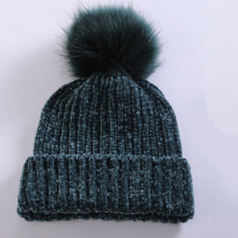 Women's Winter Casual Warm Hat With Pompom