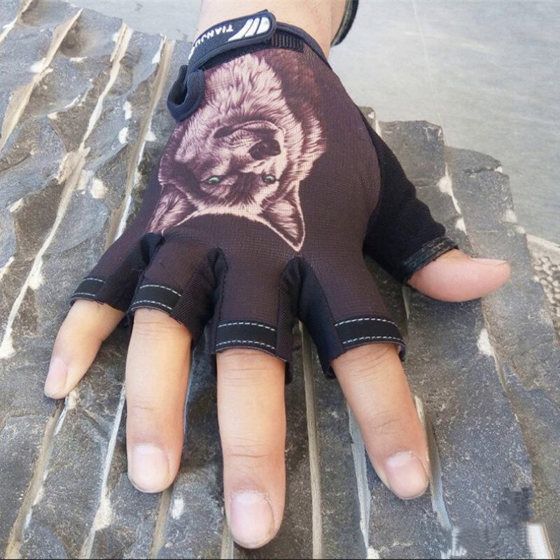 Men's Fingerless Gloves With Wolf Print