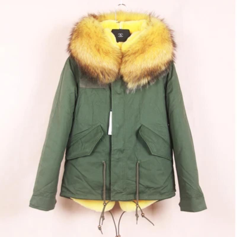 Women's Winter Casual Polyester Slim Short Parka With Raccoon Fur