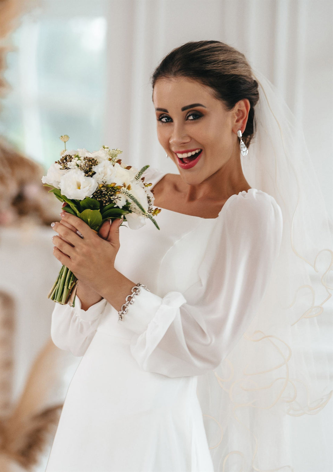Women's A-Line Square Collar Long Sleeved Wedding Dress