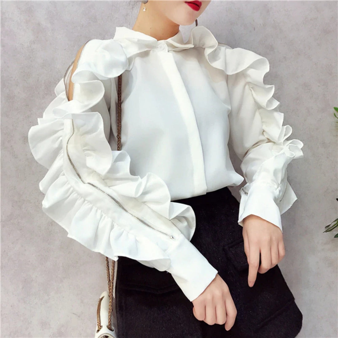 Women's Spring Polyester Long-Sleeved Blouse With Ruffles