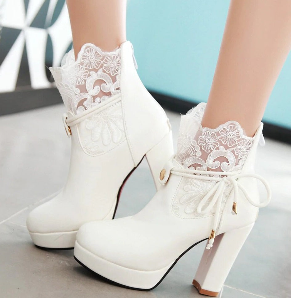Women's Soft Leather Lace Ankle Boots
