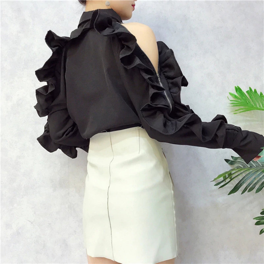 Women's Spring Polyester Long-Sleeved Blouse With Ruffles