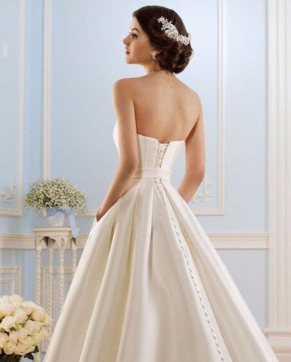 Women's Vintage A-Line Wedding Dress With Pockets